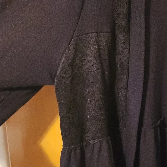 Torrid Black Lace Babydoll Cardigan  Size 18/20 (Torrid Size 2) - Picture 3 of 7